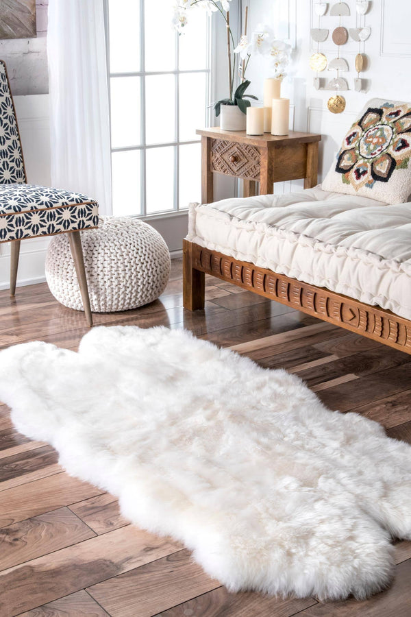 nuLOOM Hand-Made Quarto Luxe Sheepskin Area Rug, Off-White